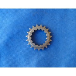 PIÑON EJE PEDALES COTA 49. NUEVO CON REF. 1765.001