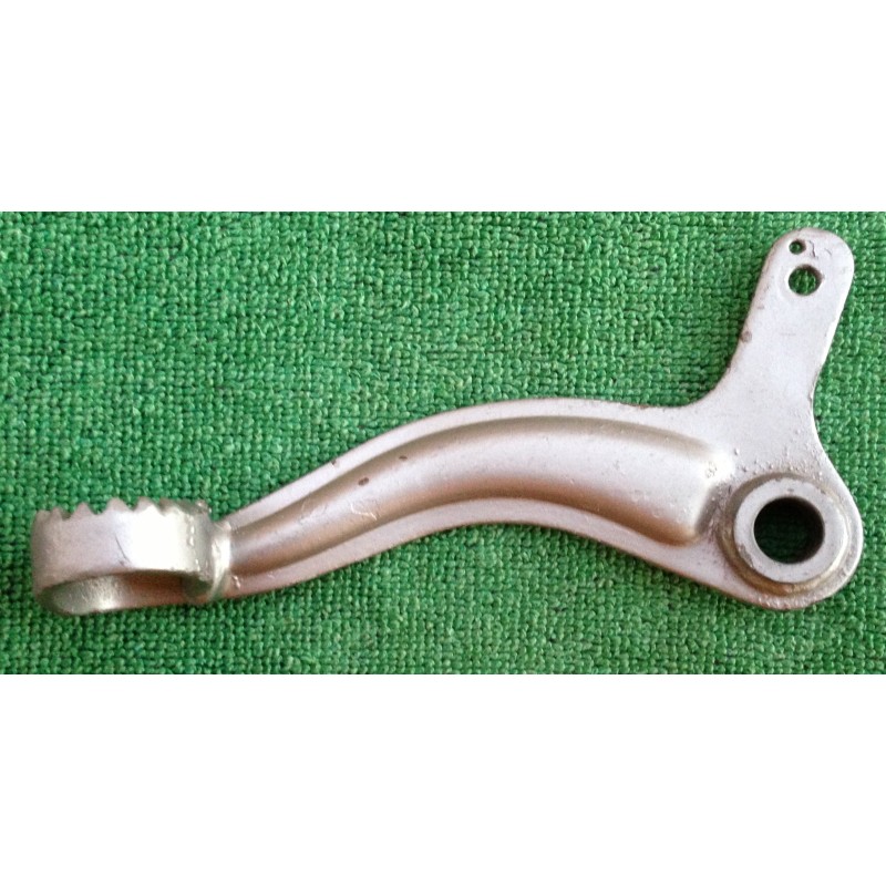 PEDAL FRENO TRASERO ORIGINAL BULTACO SHERPA Y ALPINA 250 cc y 350 cc ( RECUPERADO Y EN BUEN ESTADO )